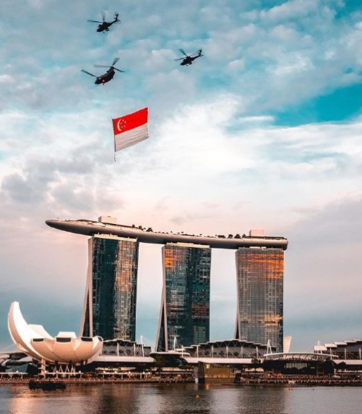 新加坡维持货币政策不变，警告下半年经济增长