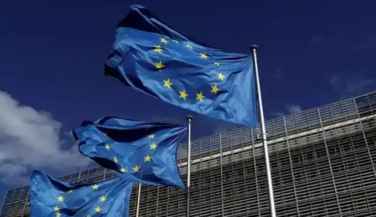 欧盟零排放政策拉锯战：电动车产业联合车企隔