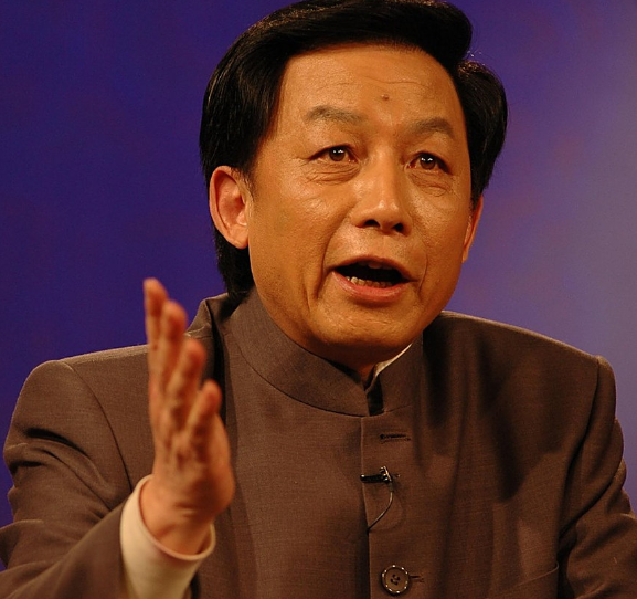 花旗上调中国光模块“易中天”目标价 需求能见