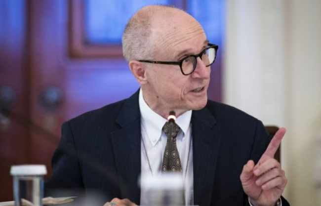 被特朗普解雇的前劳工统计局局长：我被炒掉是